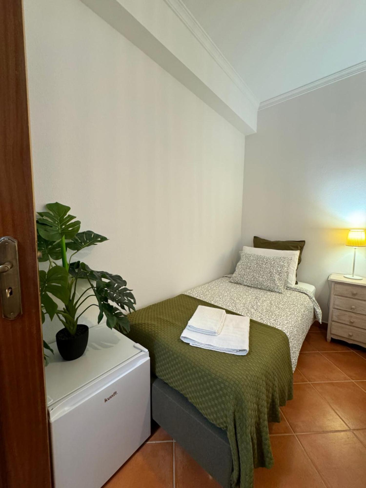 Quarto Duplo Com Terraco E Casa De Banho Privativa - Em Casa De Praia Em Almograve - Trilho Dos Pescadores Odemira Extérieur photo