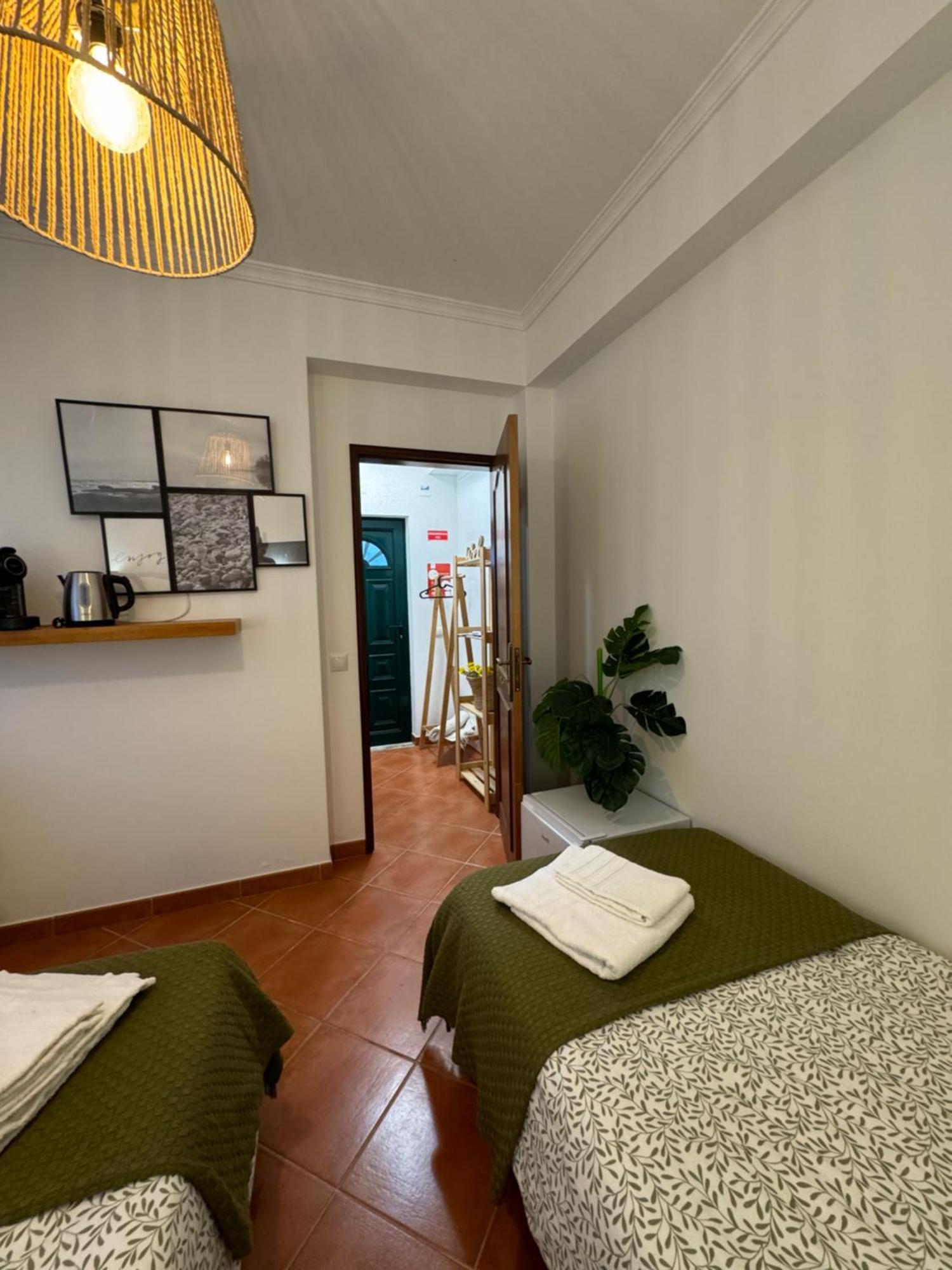 Quarto Duplo Com Terraco E Casa De Banho Privativa - Em Casa De Praia Em Almograve - Trilho Dos Pescadores Odemira Extérieur photo